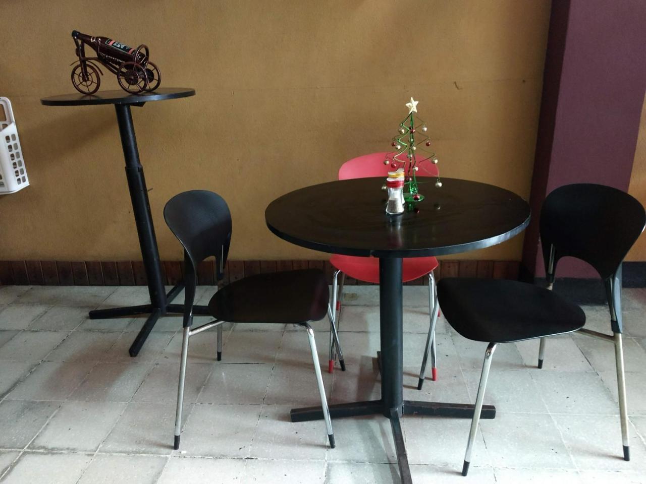 Give House Bed & Breakfast Guatemala City Exterior photo
