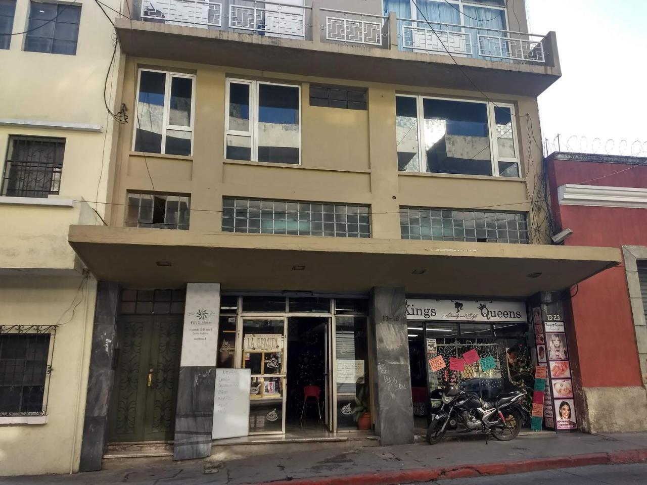 Give House Bed & Breakfast Guatemala City Exterior photo